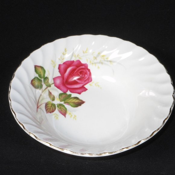 Cereal bowl. Ridgway UK Stoneware Anniversary Rose - Picture 3 of 5